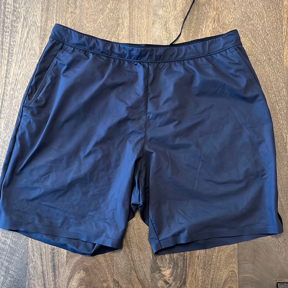 Men’s UNIQLO Athletic Shorts Size XL Navy Blue